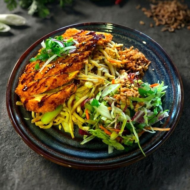 Udon Xào - gebratene Udon-Nudeln